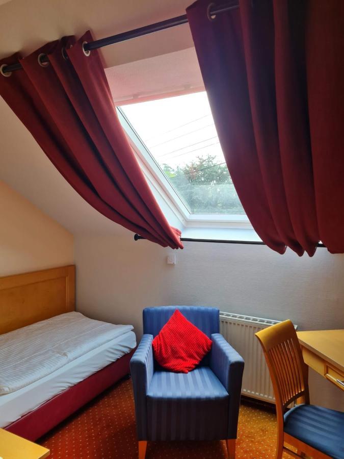 Hotel Zur Post Waldbreitbach Екстериор снимка
