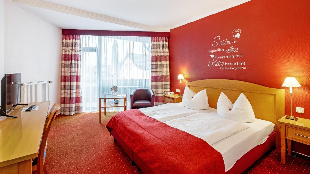 Hotel Zur Post Waldbreitbach Екстериор снимка