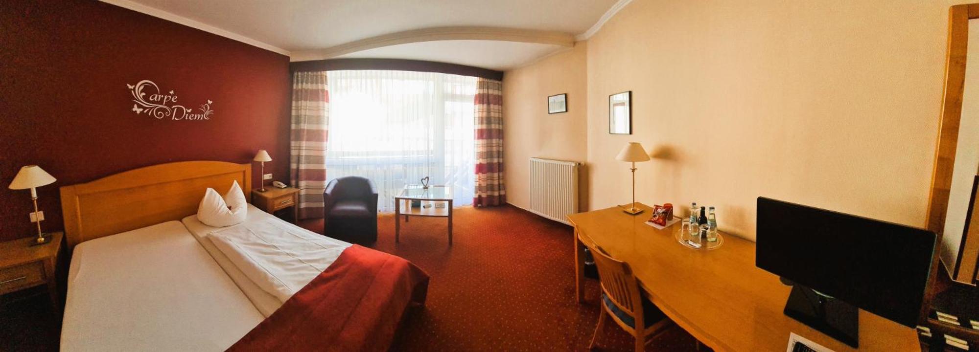 Hotel Zur Post Waldbreitbach Екстериор снимка