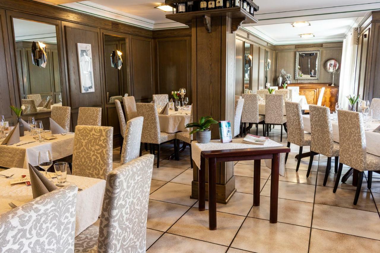 Hotel Zur Post Waldbreitbach Екстериор снимка
