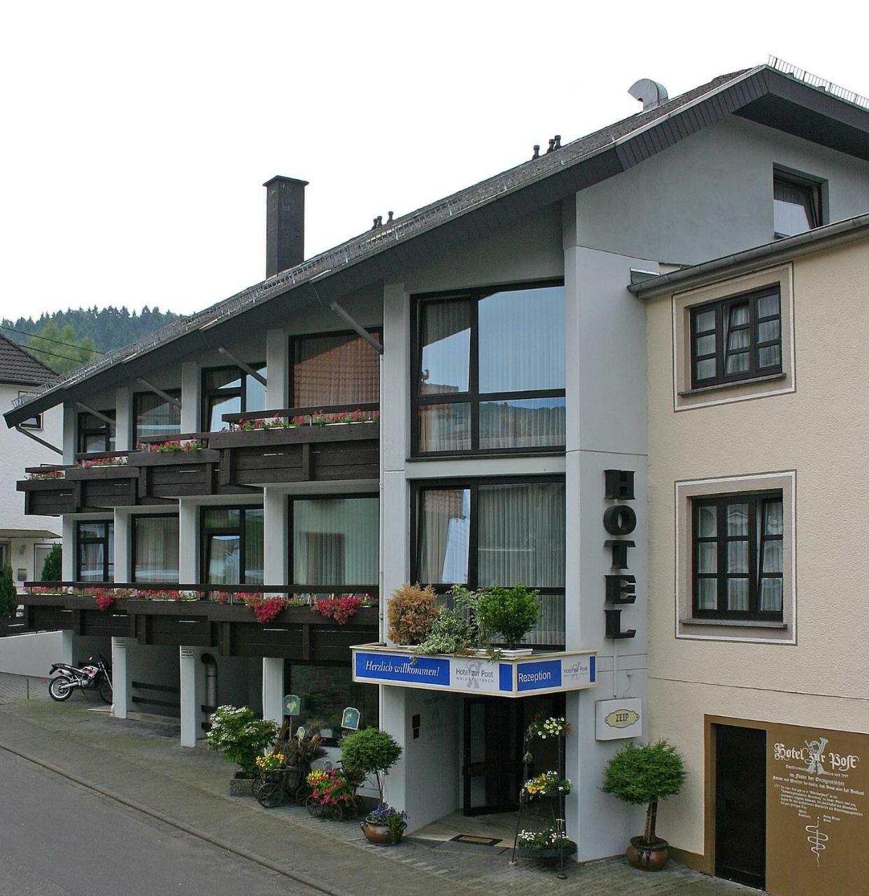 Hotel Zur Post Waldbreitbach Екстериор снимка
